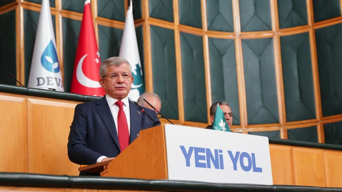 Ahmet Davutoğlu'ndan 