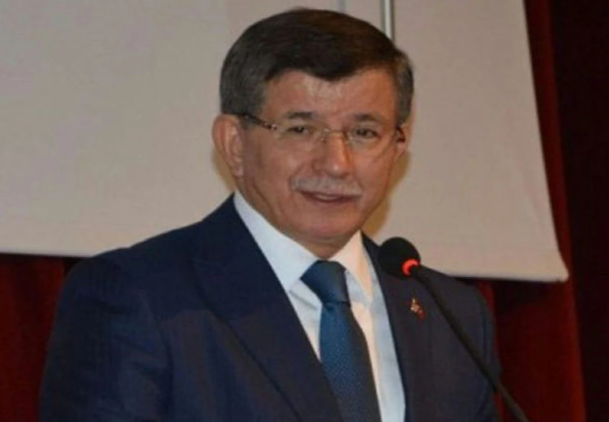 Ahmet Davutoğlu&rsquo;ndan Kerk&uuml;k Valisi Muhammed Saman Ağa&rsquo;ya Tebrik Telefonu
