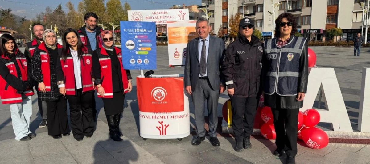 Akşehir Anıt Meydanında Aile İçi Bilgilendirme ve Farkındalık Eğitimi