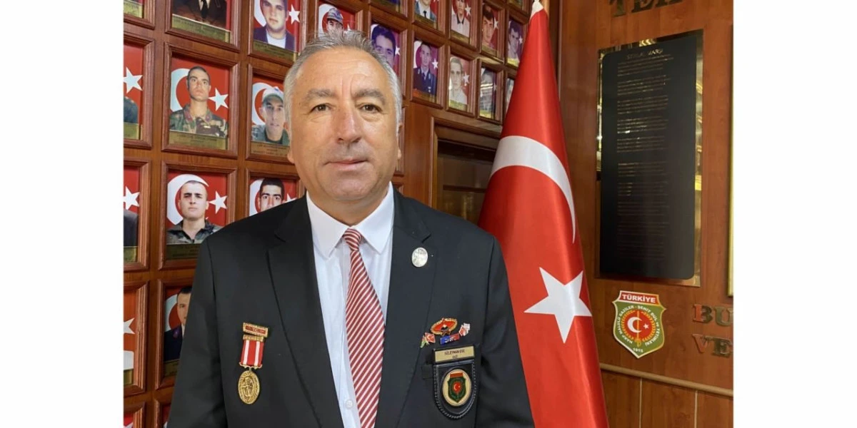 Başkan Ege ;Gazilik, bedenin taşıdığı yaradan &ouml;nce, y&uuml;reğin taşıdığı vatan sevgisidir.