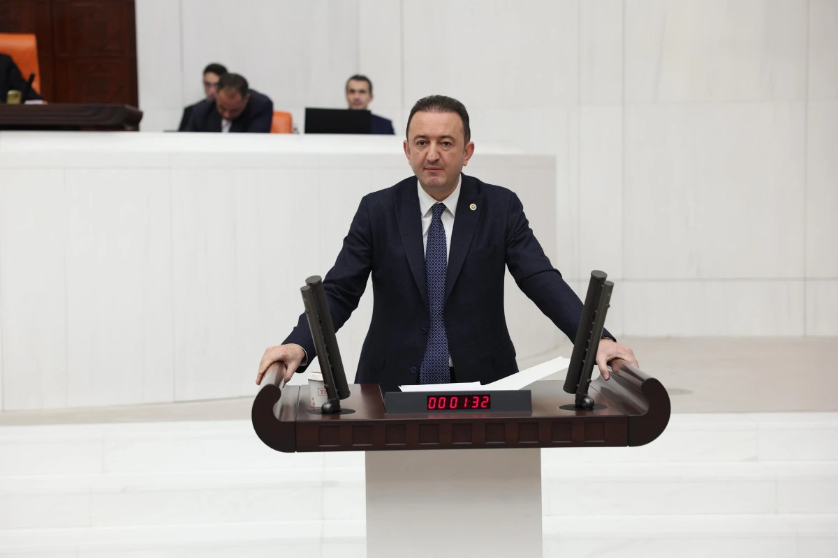 CHP&rsquo;li Bektaş&rsquo;tan &ccedil;ağrı: Enerji Bakanlığını Karacadağ&rsquo;ın doğal mirasını korumaya davet ediyorum