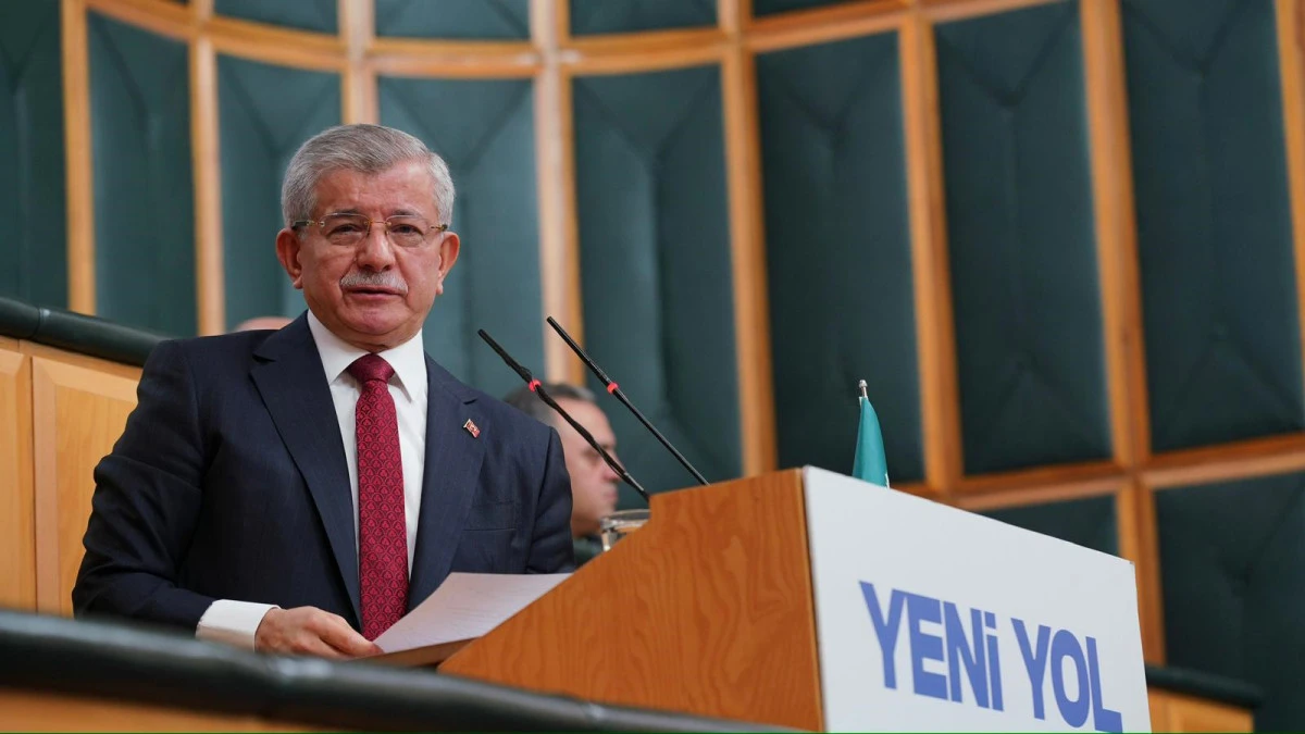 Davutoğlu&rsquo;ndan 2026 Mesajı: "D&uuml;nya Birden B&uuml;y&uuml;kt&uuml;r, Trump D&uuml;zeniyle Hesaplaşacağız!"