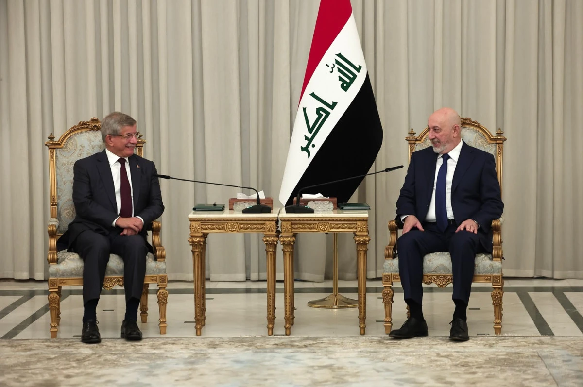 Davutoğlu&rsquo;ndan Irak&rsquo;a Yoğun Diplomasi Ziyareti