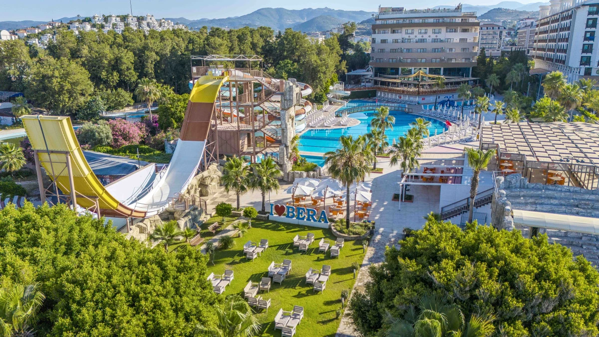 Ferah Feza Tatil Başladı: Bera Alanya Otel 2025 Yazına Kapılarını Açtı!
