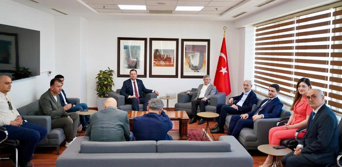 Gelecek Partisi Genel Başkanı Ahmet Davutoğlu Irak Temaslarını Tamamladı