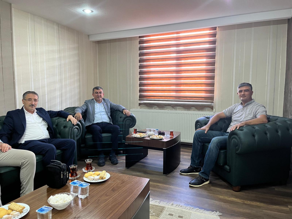 Karaman’da SMMMO’yu Ziyaret Eden Ekici: Mali Müşavirler Emeklerinin Karşılığının Verilmesini İstiyor!