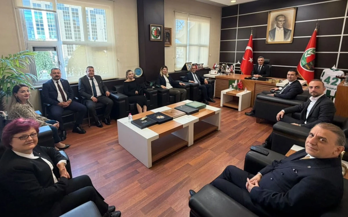 Konya Barosuna CHP&rsquo;den hayırlı olsun ziyareti