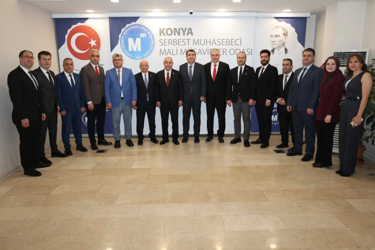 Konya SMMMO&rsquo;da Ruhsat Dağıtım T&ouml;reni Ger&ccedil;ekleştirildi