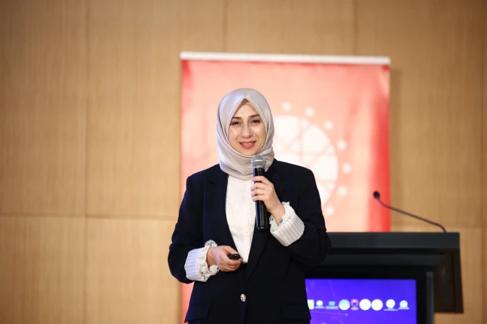 Konya'da "Dezenformasyonla M&uuml;cadele Eğitici Eğitimi Programı" d&uuml;zenlendi