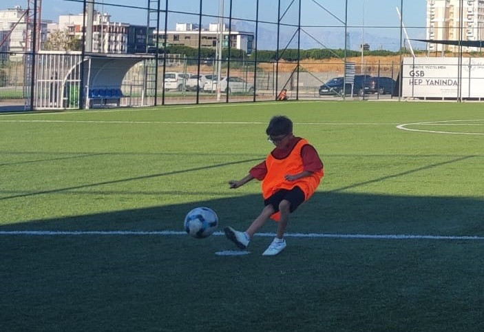 Konyalı Mustafa Alp Antalya’da Göz Kamaştırıyor