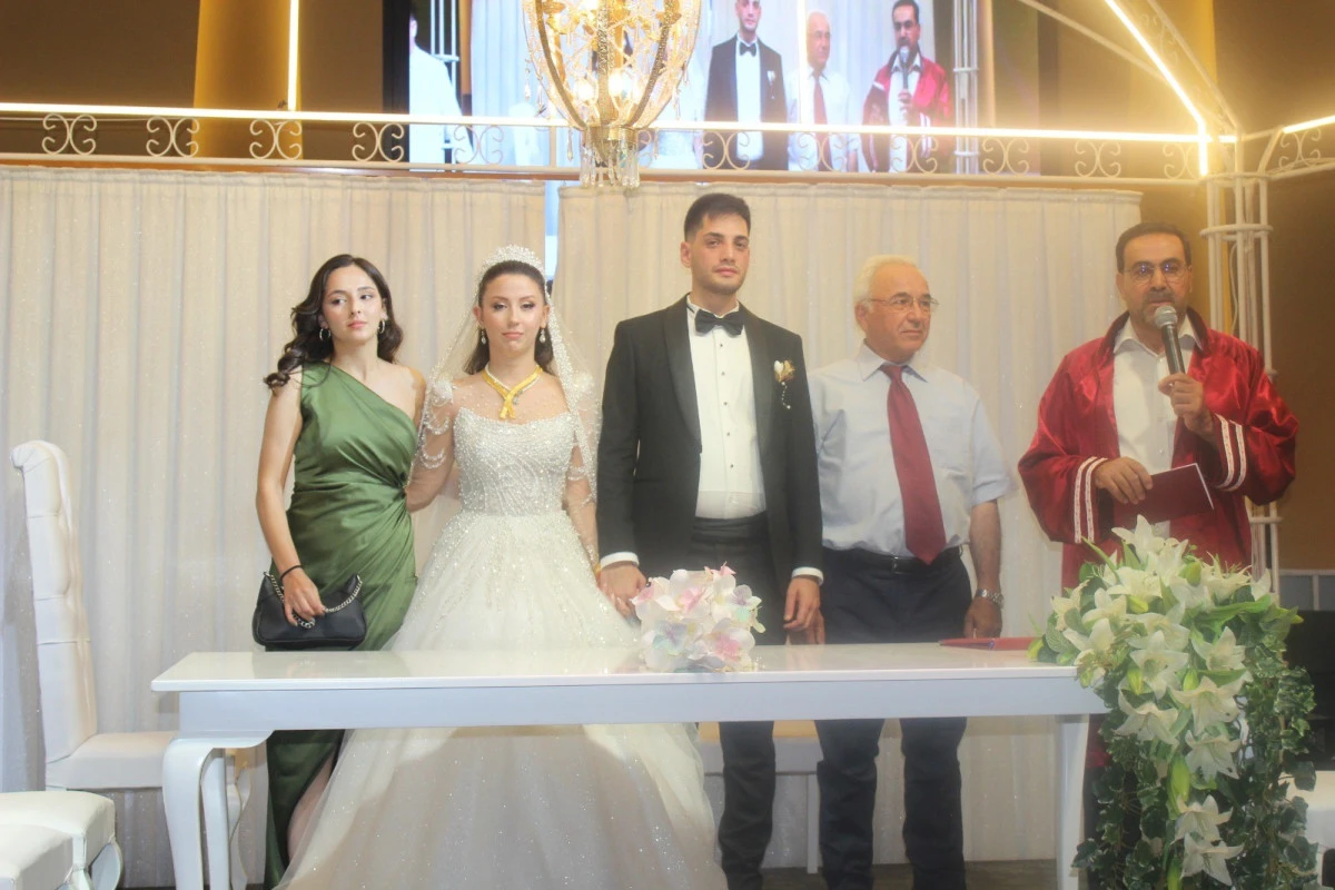 M.Akif ve Özlem Mutluluğa Evet Dedi