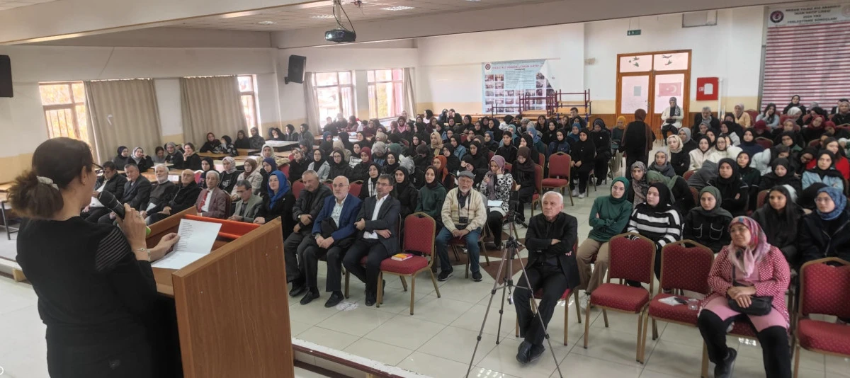 Meramın Yıldızları Selçukya Şairleri ile Buluştu