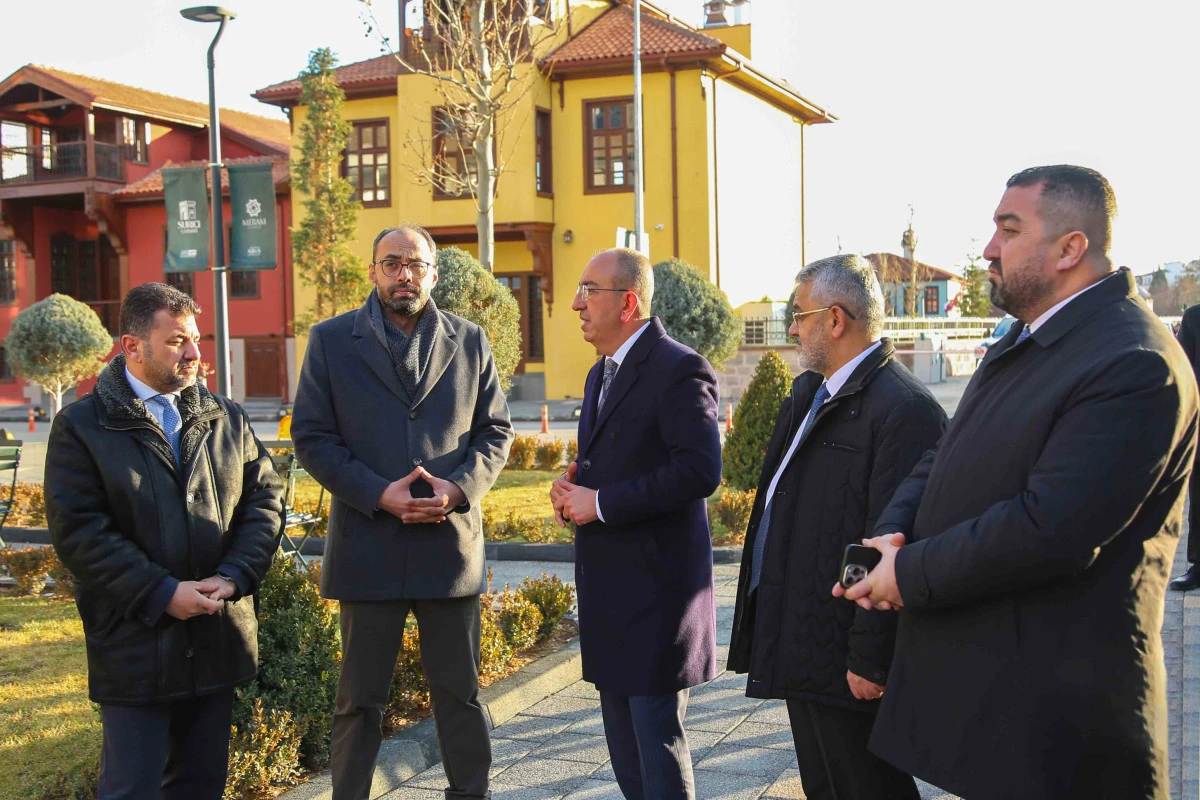 Şehrin yeni buluşma noktası; Suri&ccedil;i &Ccedil;arşısı Hareketleniyor