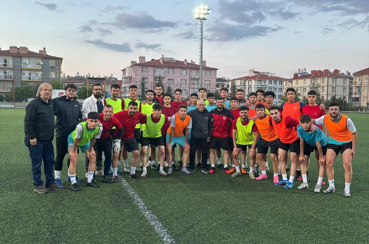 Selçuklu Dirilişspor Fenerbahçe Scout Ekibinden Okay Çelik’i Misafir Etti