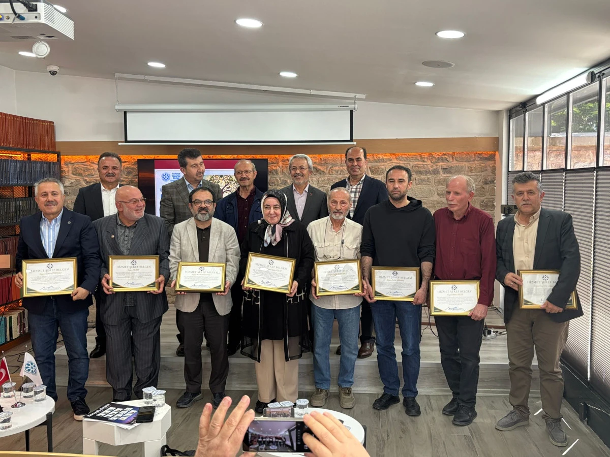 TYB&rsquo;den Konyalı İsimlere Hizmet Şeref Belgesi Takdim T&ouml;reni