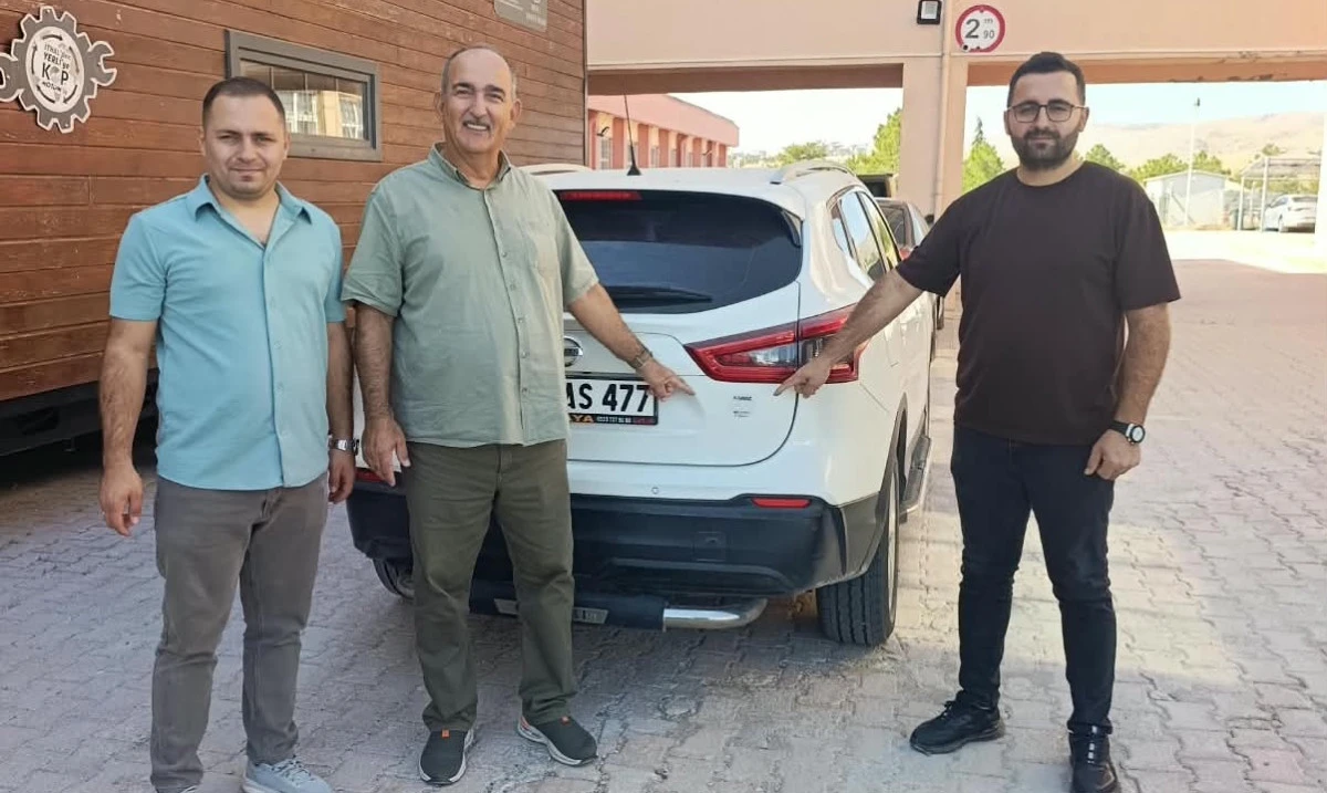 Yeşilay Konya&rsquo;dan Bağımlılığa Karşı Farkındalık &Ccedil;ağrısı: &ldquo;Biz Varız, Sen de Var mısın?&rdquo;